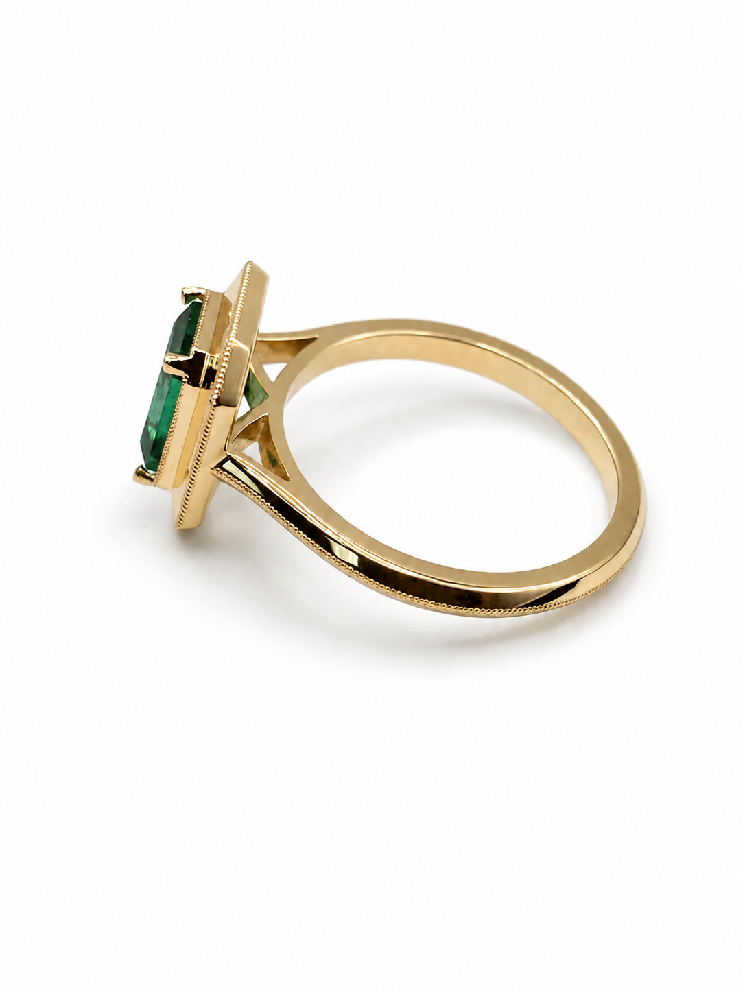 14k Yellow Gold Green Emerald Milgrain Ring - 1.40 ct